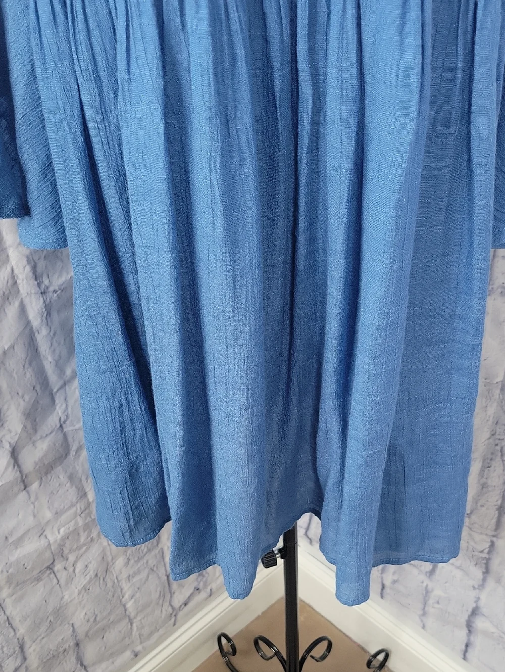 Umgee‎ Blue Embroidered Floral Boho Peasant Bell Sleeves Dress Large - Picture 4 of 10